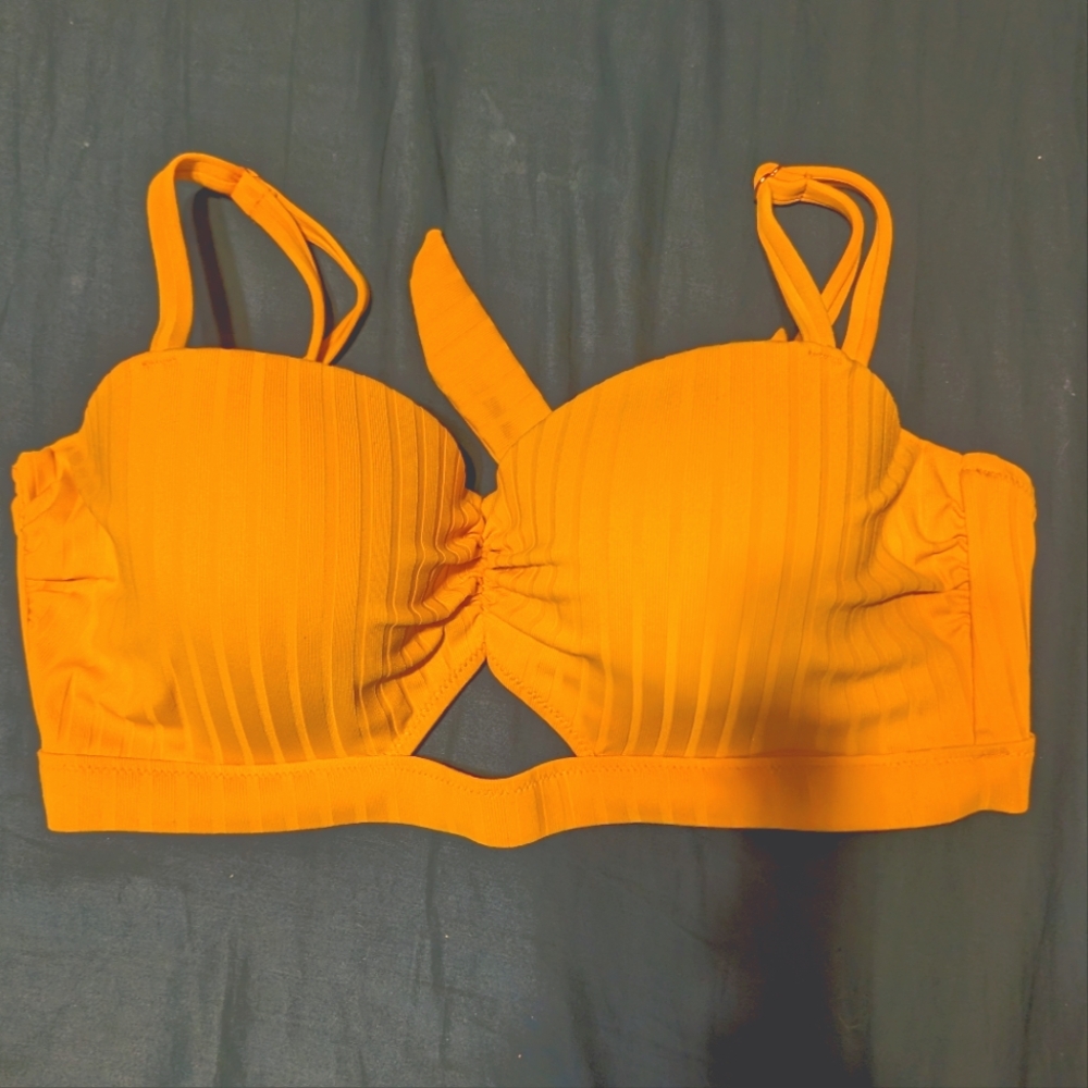 Shade & Shore underwire bikini top 34DD